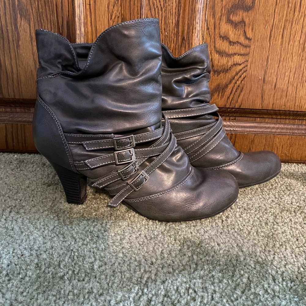 Grey strapped booties